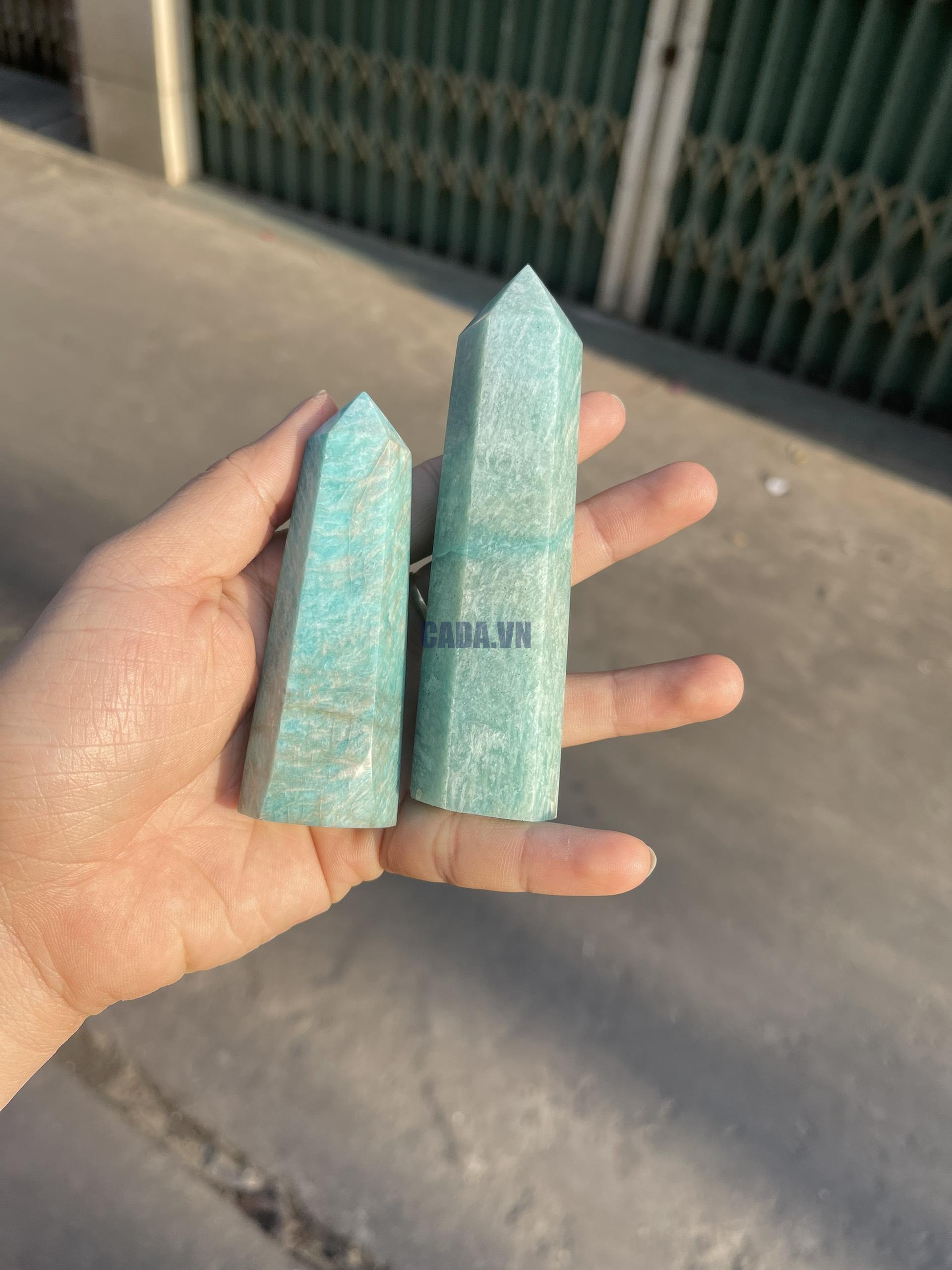 Amazonite Point - Trụ đá Amazonite (đá Thiên Hà)