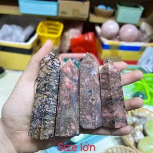 Rhodonite Point - Trụ đá Tường Vi