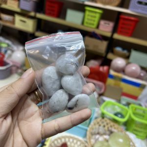 Tumbled Moonstone - đá Mặt Trăng dạng sỏi