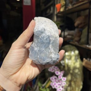 ĐÁ TINH THỂ CELESTINE, KL: 0.65 KG, KT: 9×6.5 CM (CLT15)