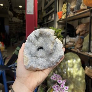 ĐÁ TINH THỂ CELESTINE, KL: 1.05 KG, KT: 10×11 CM (CLT17)