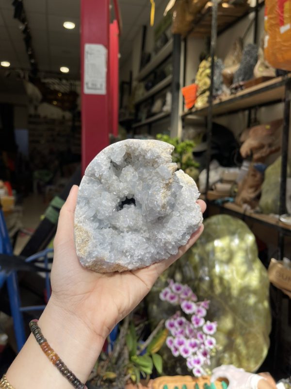 ĐÁ TINH THỂ CELESTINE, KL: 1.05 KG, KT: 10×11 CM (CLT17)
