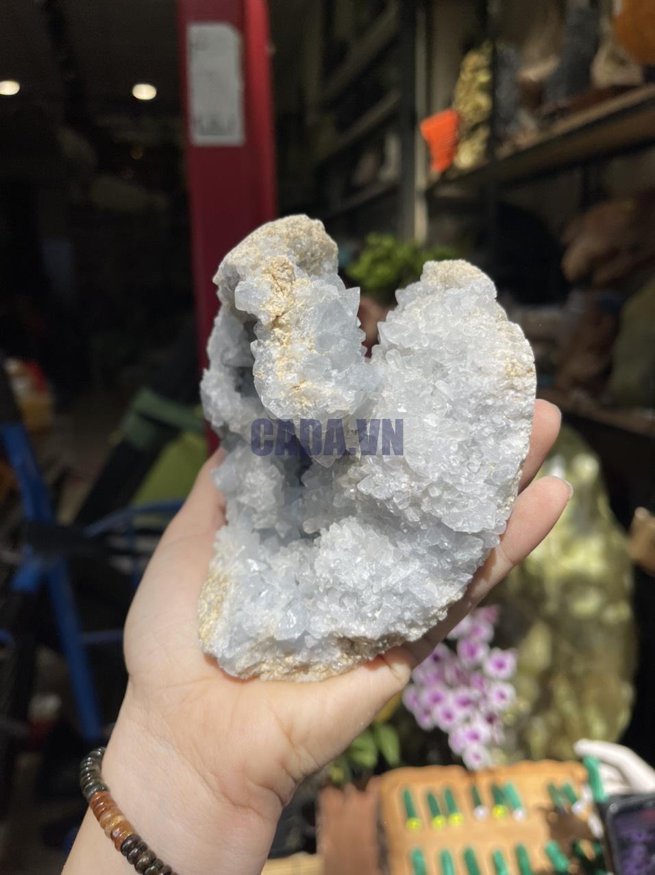 ĐÁ TINH THỂ CELESTINE, KL: 1.05 KG, KT: 10×11 CM (CLT17)