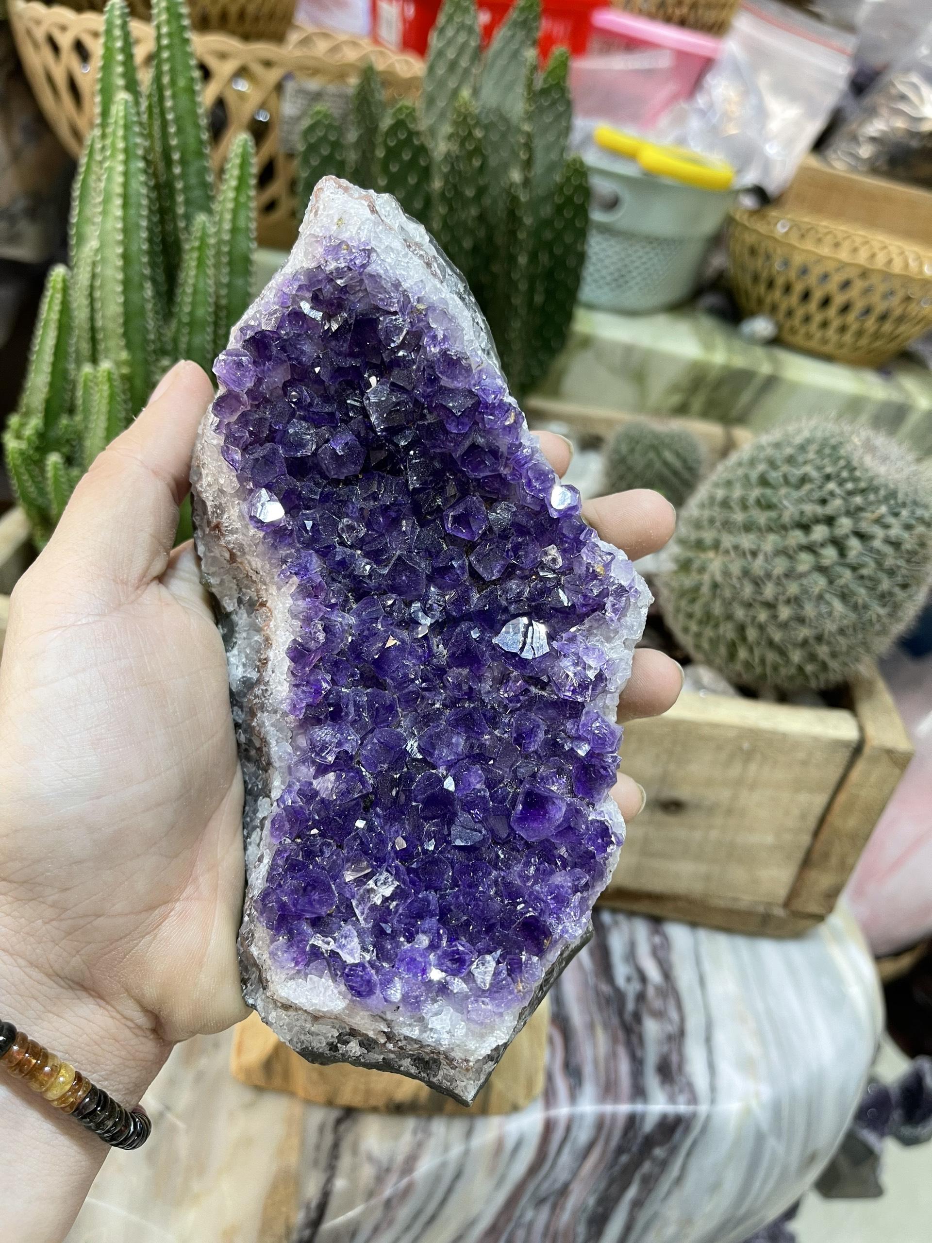 Thạch Anh Tím Uruguay - Uruguay Amethyst Cluster (TV134)