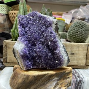Thạch Anh Tím Uruguay - Uruguay Amethyst Cluster (TV141)