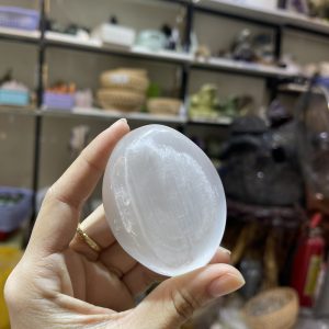 Selenite Palm - Đá Selenite dạng viên