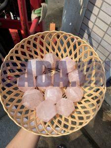 Bi giác 12 mặt Thạch Anh Hồng - Rose Quartz Dodecahedron