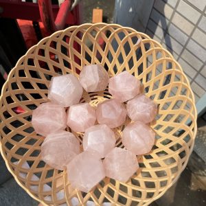 Bi giác 12 mặt Thạch Anh Hồng - Rose Quartz Dodecahedron