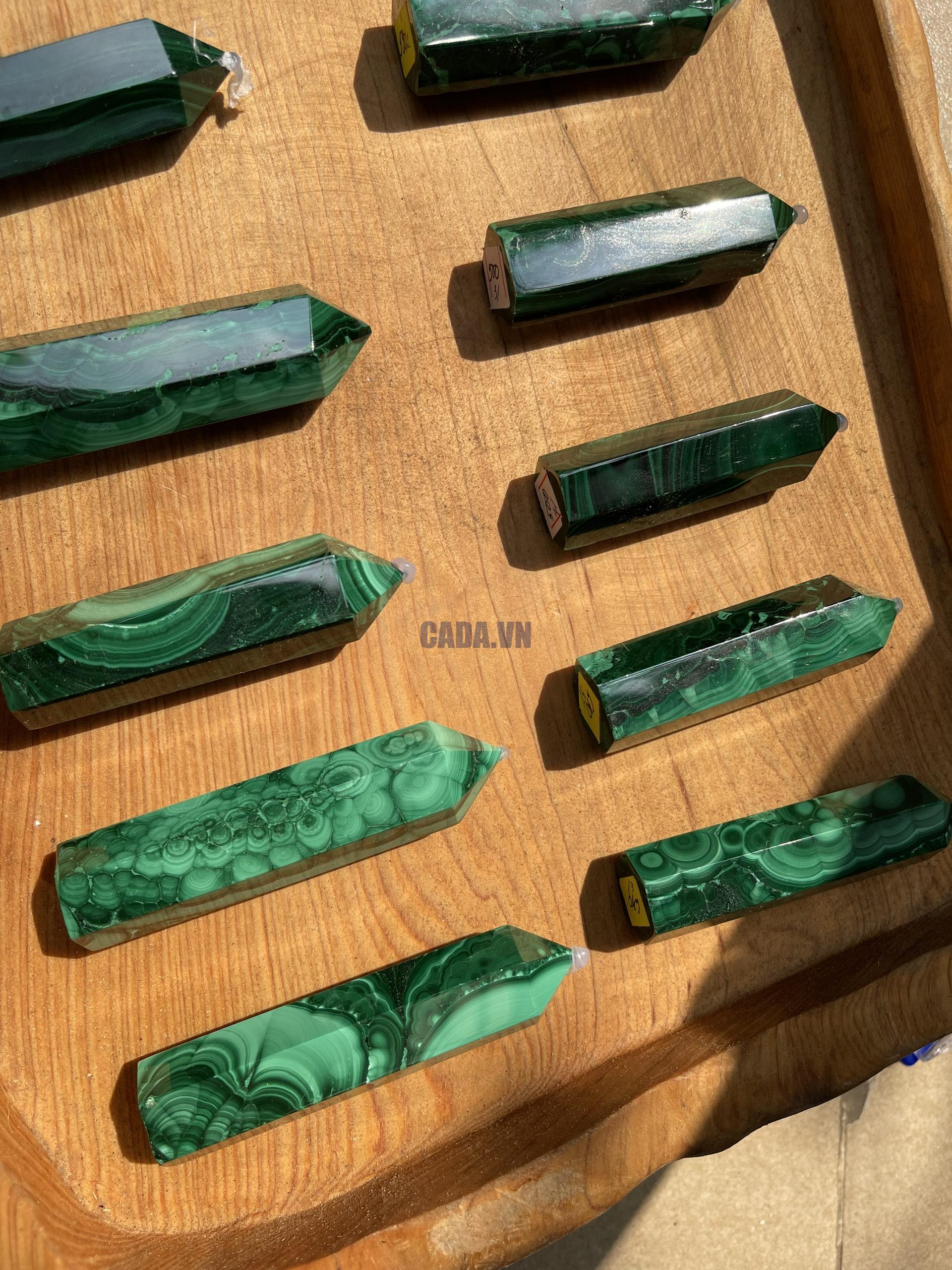 Trụ đá Lông Công - Đá Khổng Tước - Malachite Point