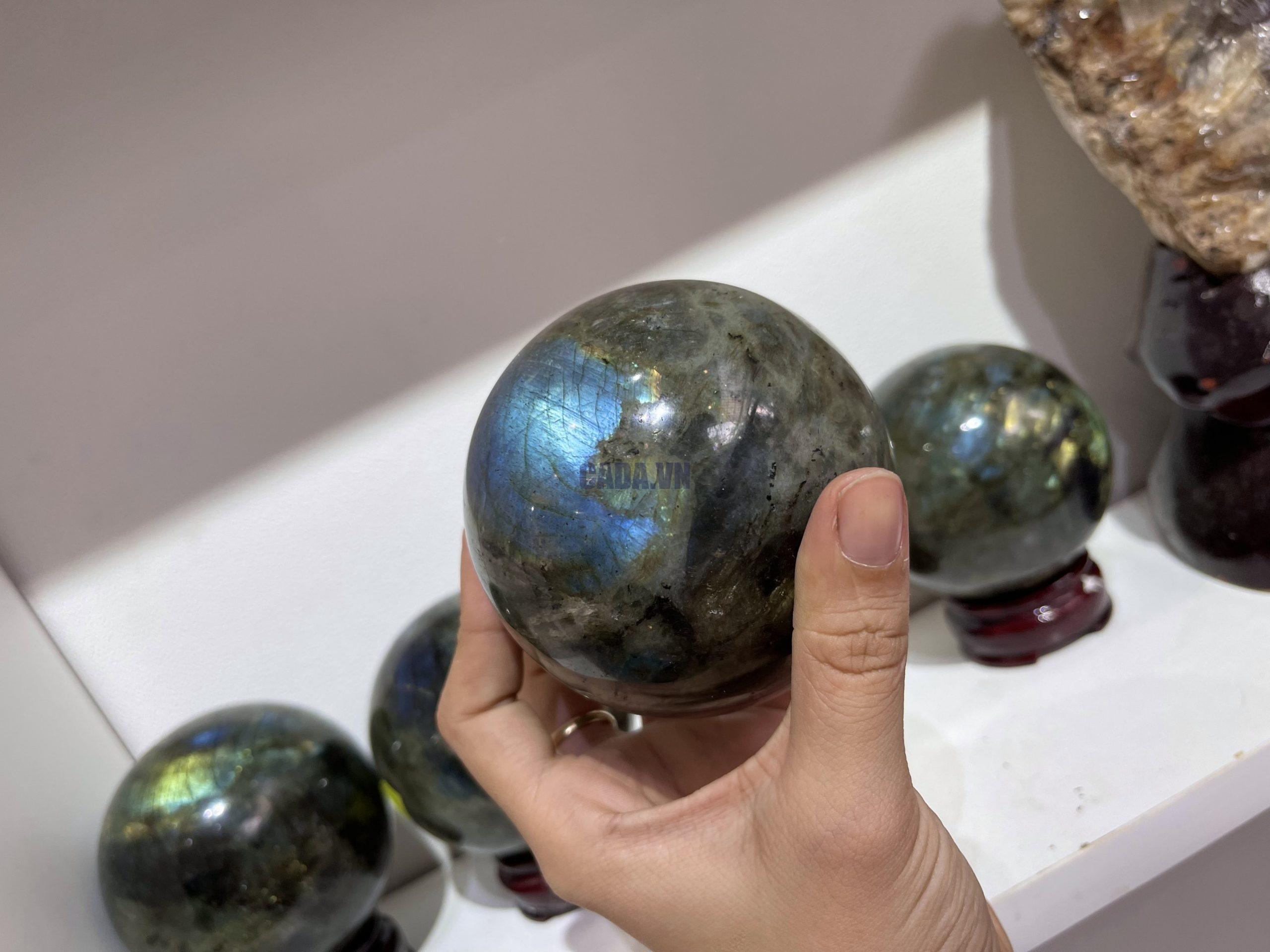 Bi cầu đá Xà Cừ - Labradorite Sphere - ĐKTB 8.5 CM