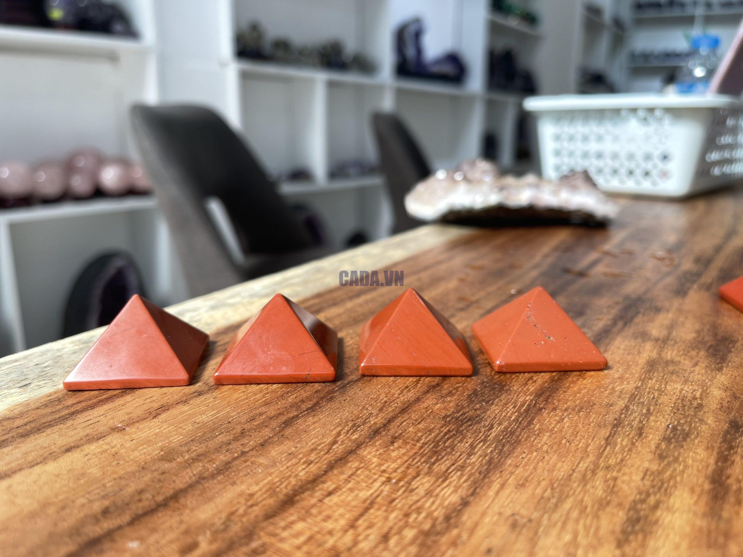 Kim tự tháp Jasper mini - Red Jasper Pyramid (Ngọc Bích Đỏ) - size 3 cm