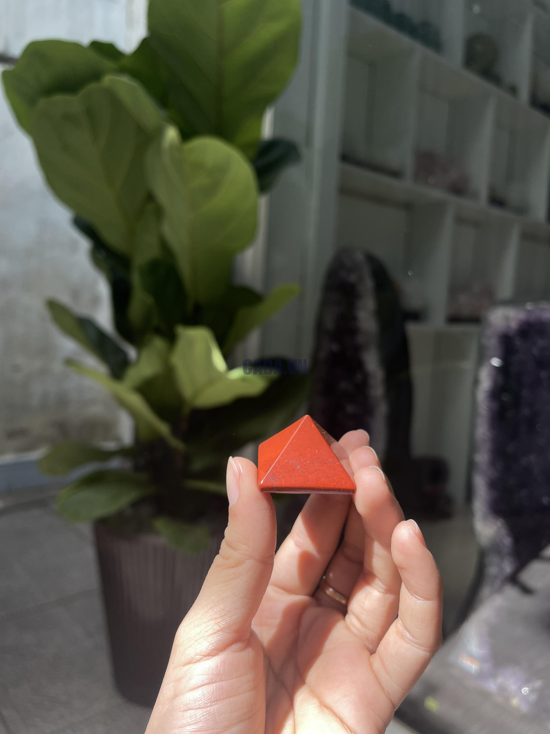 Kim tự tháp Jasper mini - Red Jasper Pyramid (Ngọc Bích Đỏ) - size 3 cm