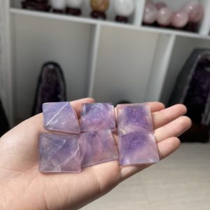 Kim tự tháp Fluorite tím mini - Purple Fluorite Pyramid - size 3 cm