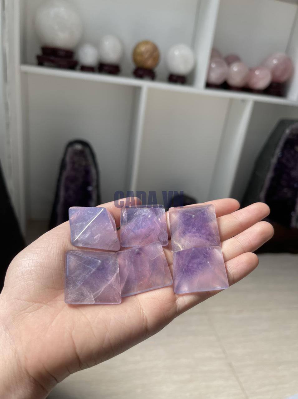 Kim tự tháp Fluorite tím mini - Purple Fluorite Pyramid - size 3 cm