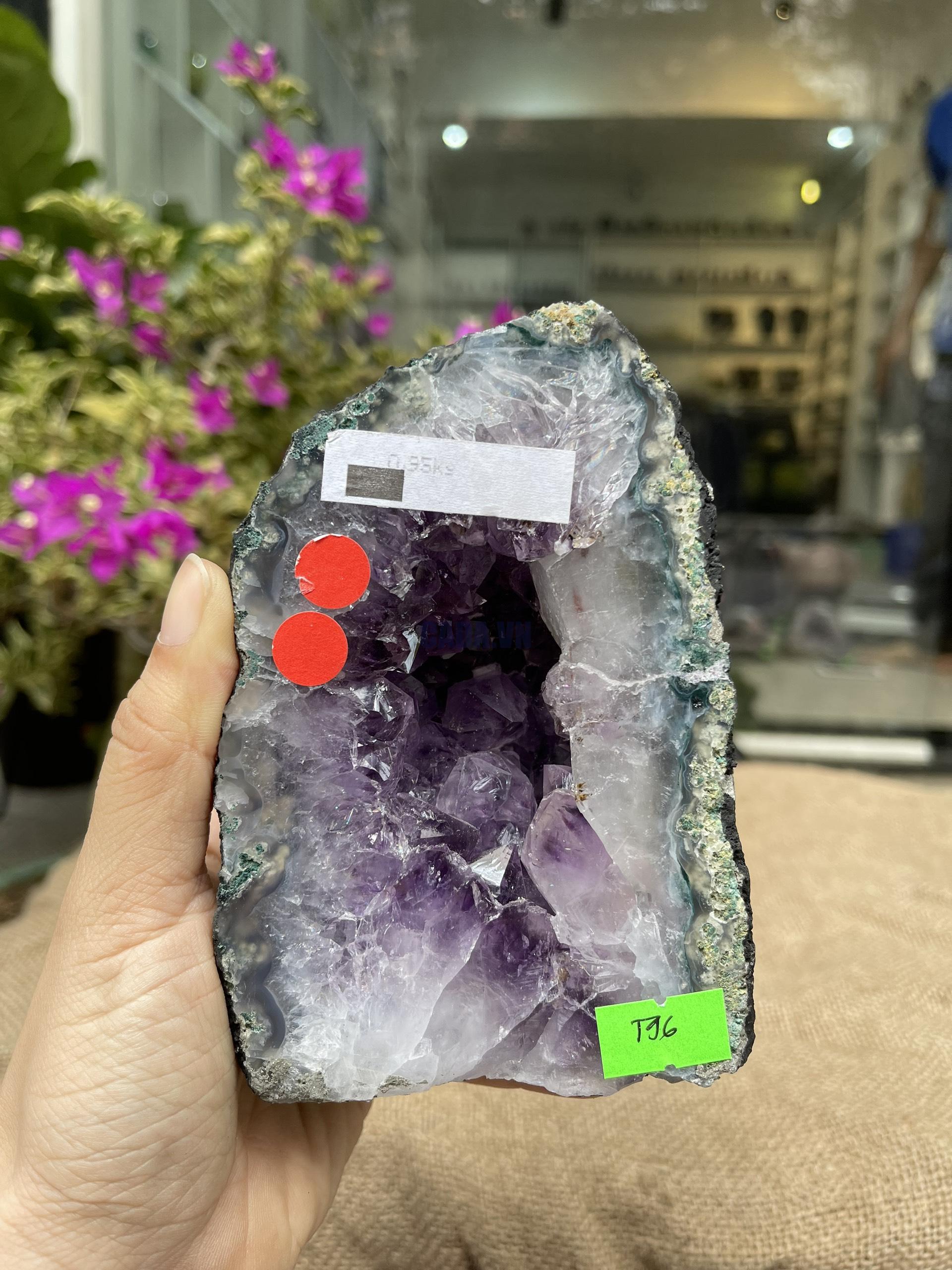 Hốc Thạch Anh Tím - Amethyst Geode (T96), KT: 13x9CM, KL: 0.95KG