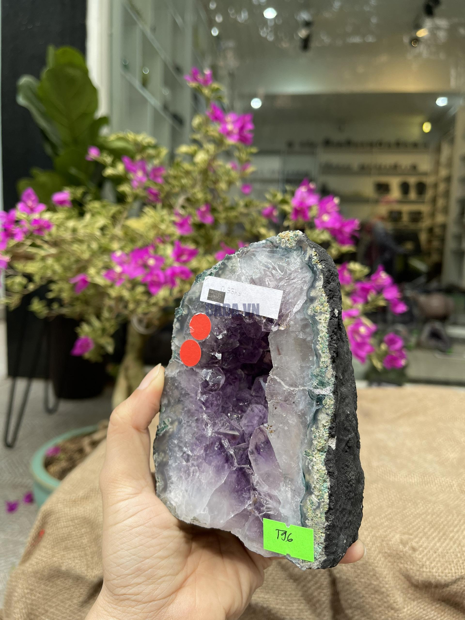 Hốc Thạch Anh Tím - Amethyst Geode (T96), KT: 13x9CM, KL: 0.95KG