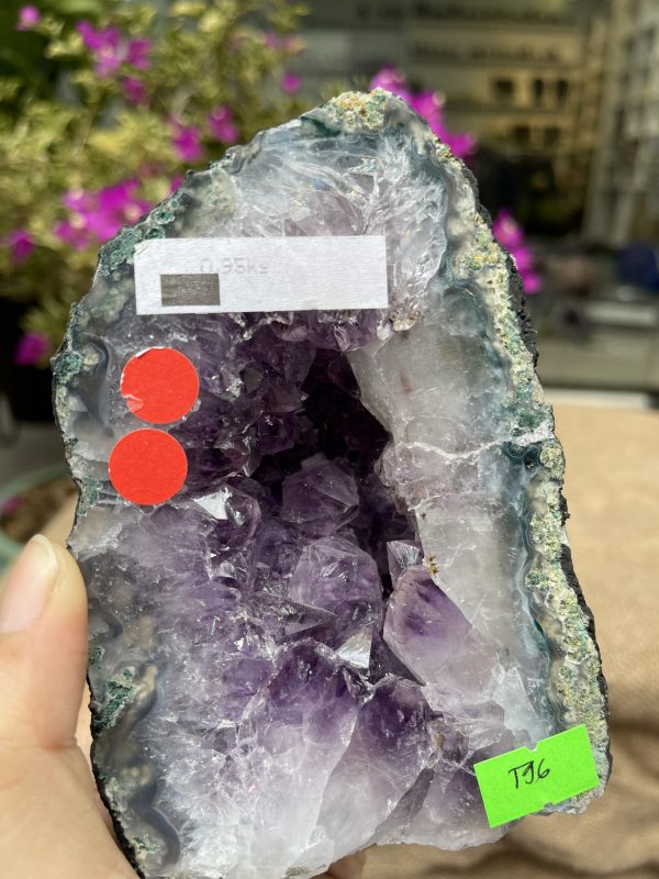 Hốc Thạch Anh Tím - Amethyst Geode (T96), KT: 13x9CM, KL: 0.95KG