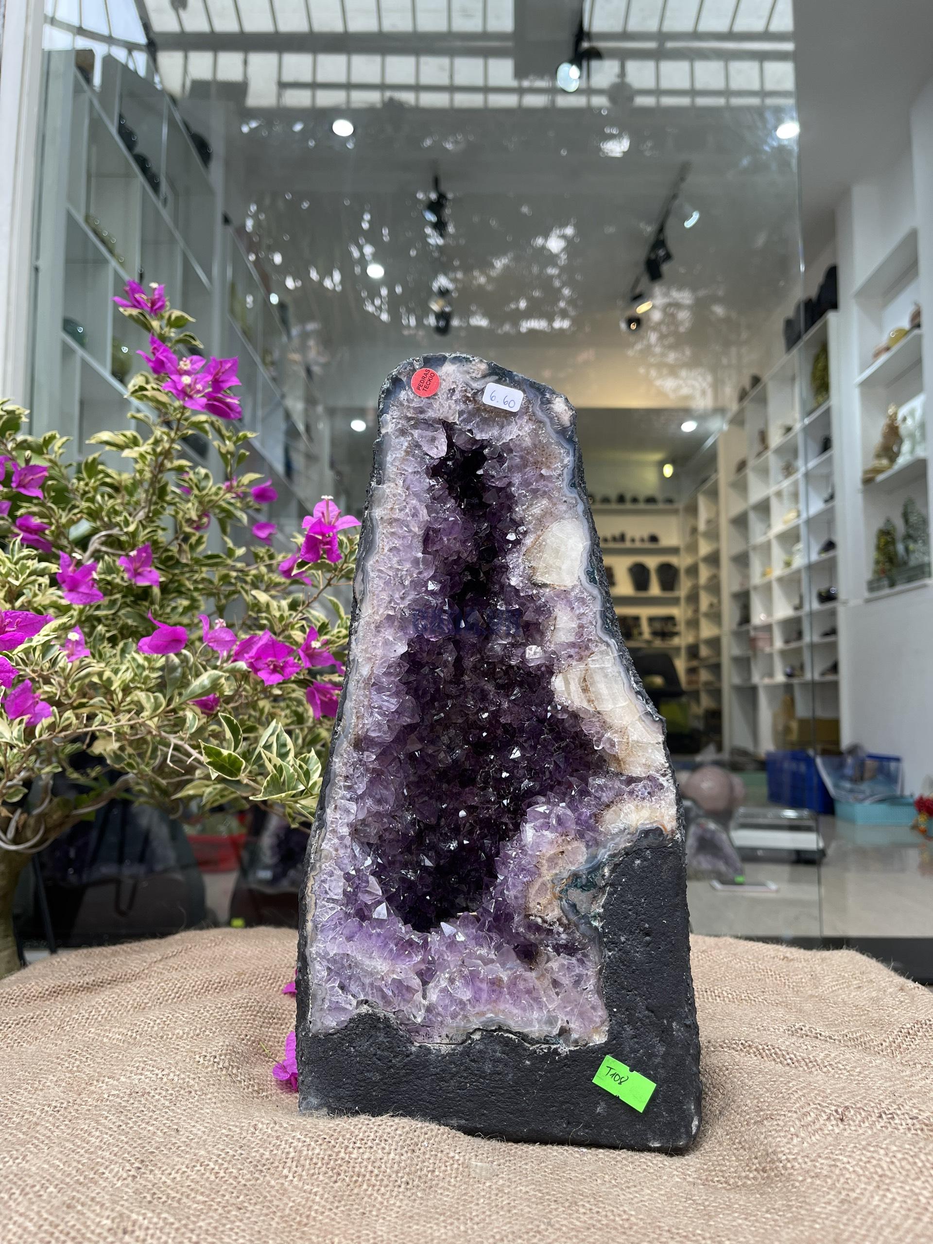 Hốc Thạch Anh Tím - Amethyst Geode (T108), KT: 31.5x16CM, KL: 6.42KG