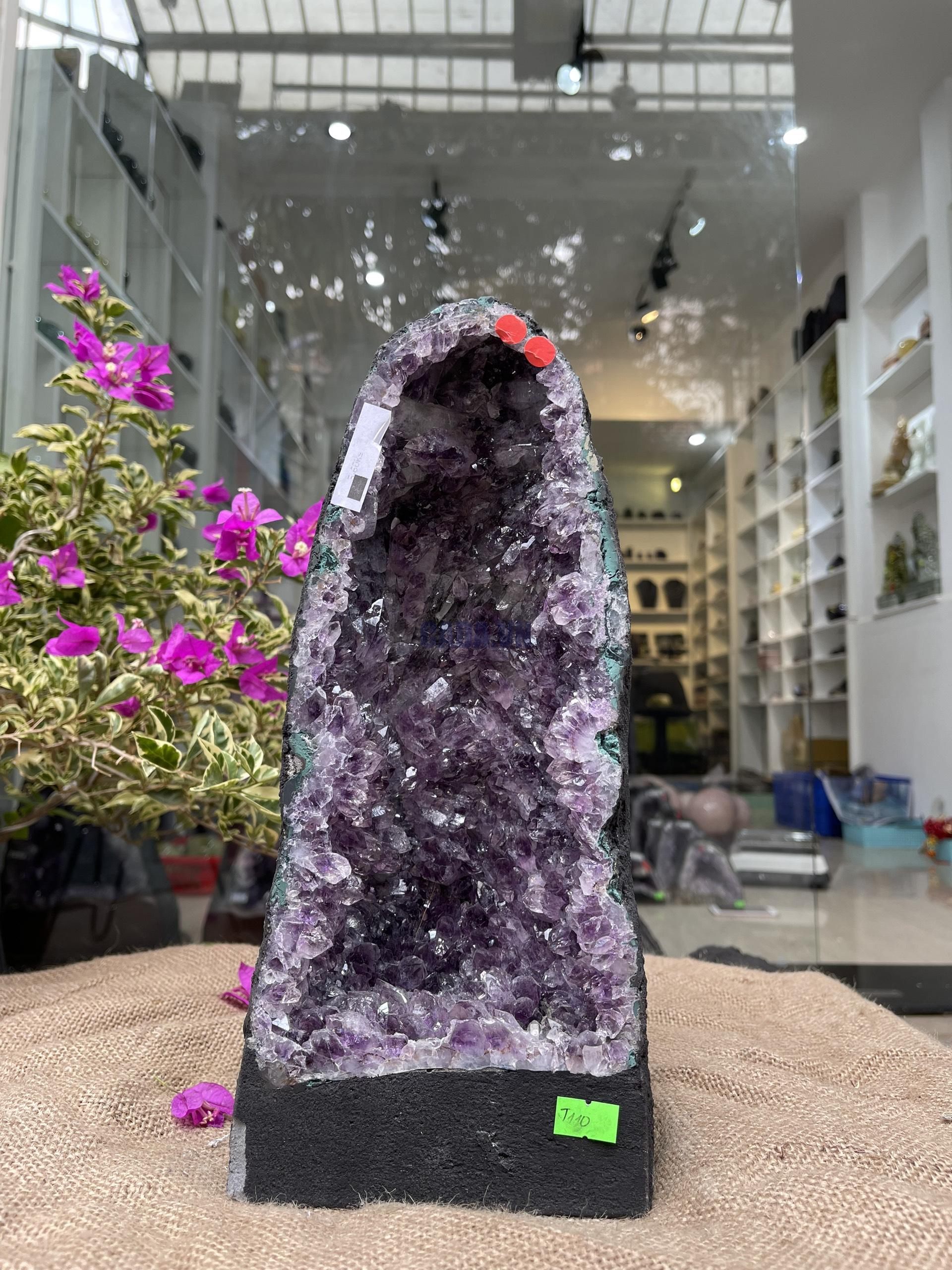 Hốc Thạch Anh Tím - Amethyst Geode (T110), KT: 32.5x13.5CM, KL: 5.6KG