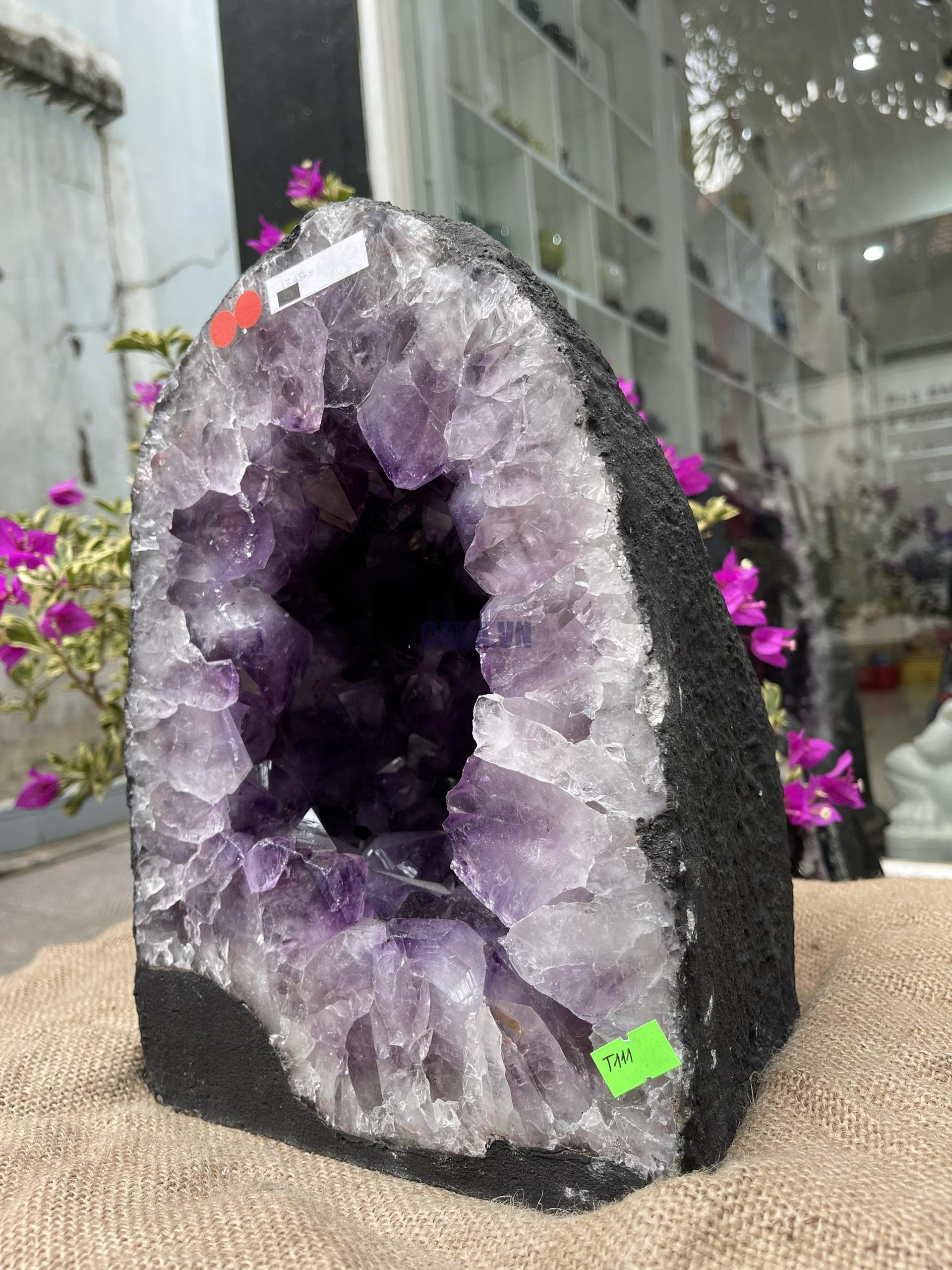 Hốc Thạch Anh Tím - Amethyst Geode (T111), KT: 29.5x21CM, KL: 15.45KG