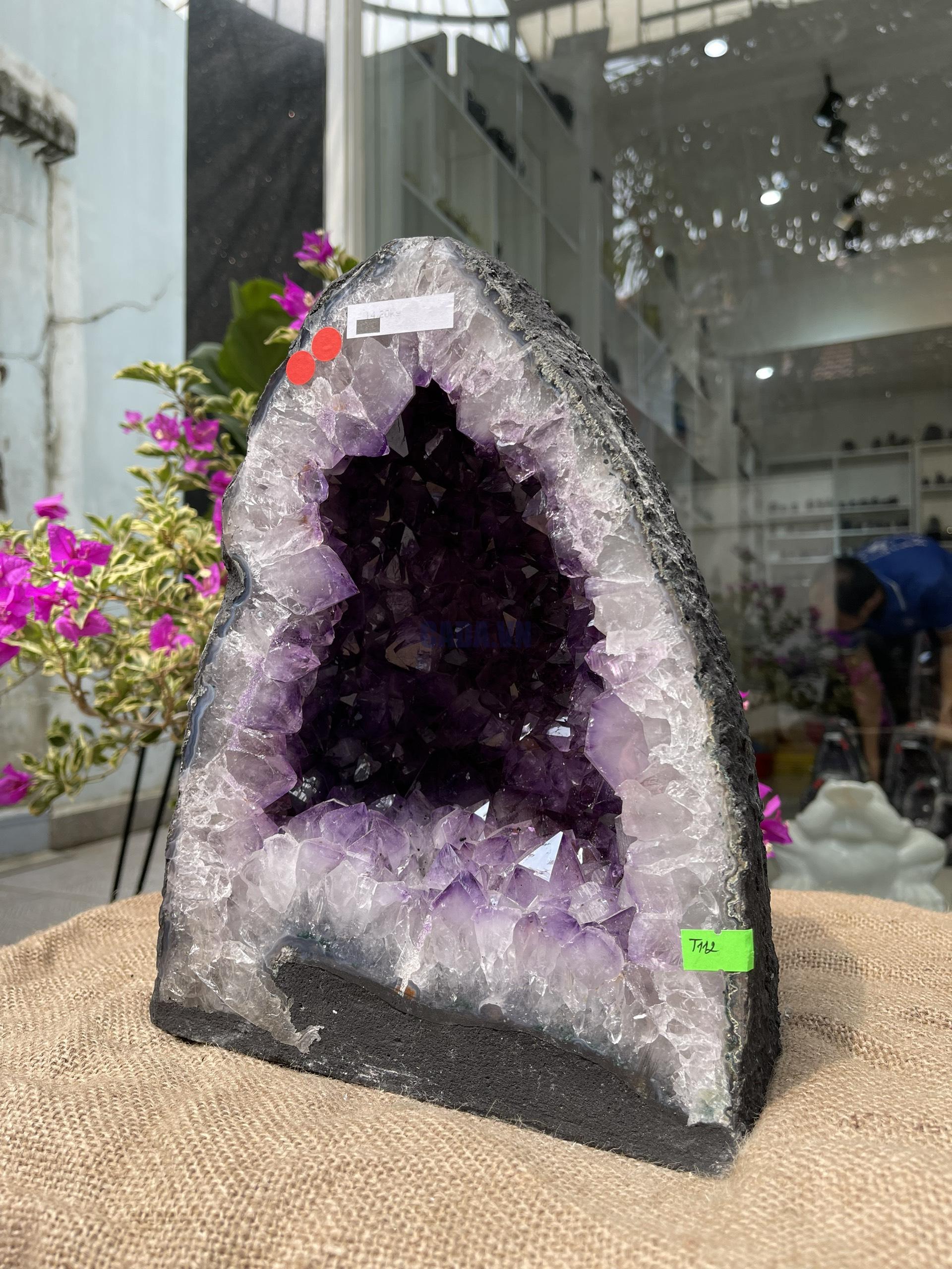 Hốc Thạch Anh Tím - Amethyst Geode (T112), KT: 29x21CM, KL: 14.2KG