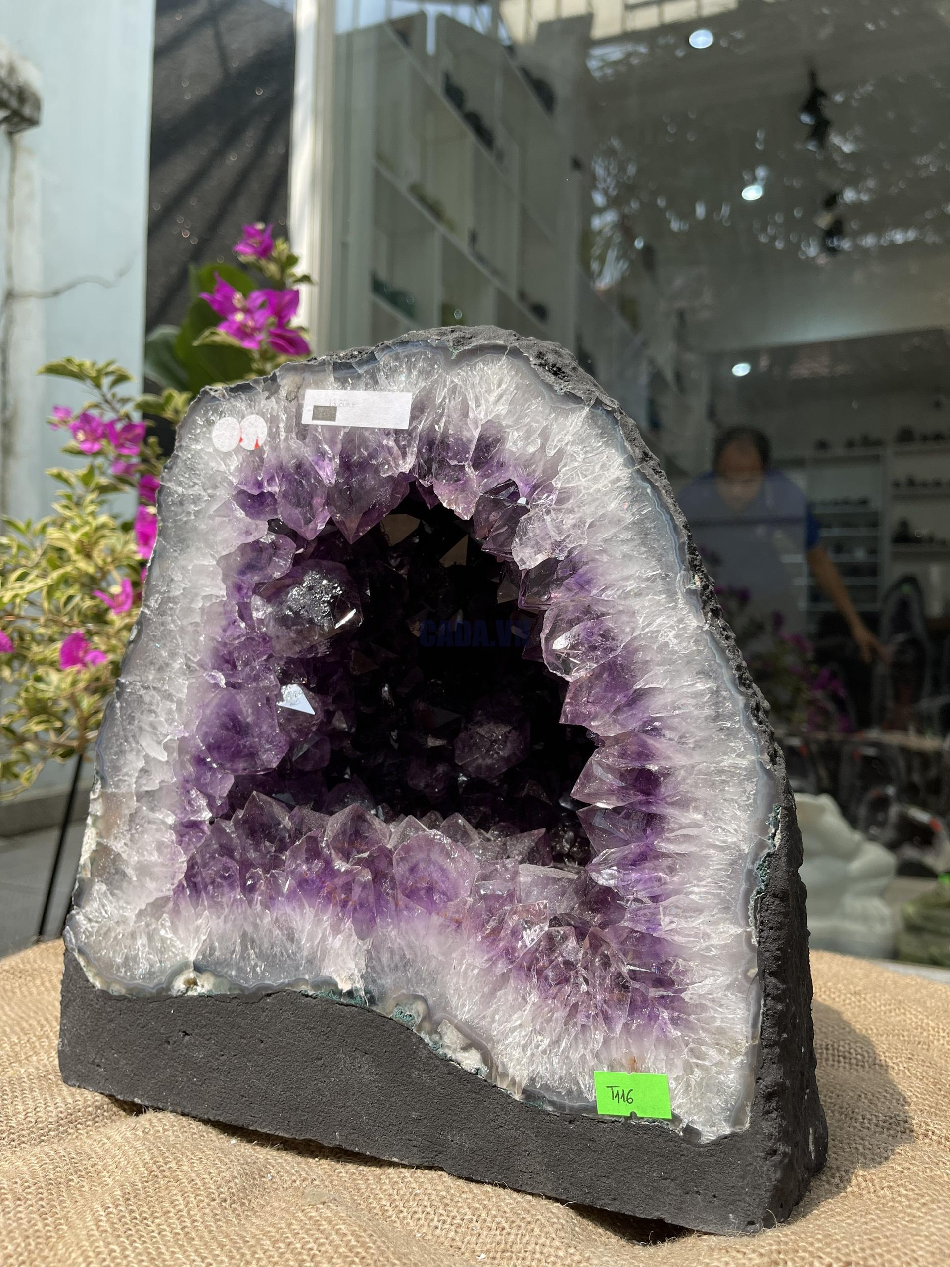 Hốc Thạch Anh Tím - Amethyst Geode (T116), KT: 17x25.5CM, KL: 13.2KG