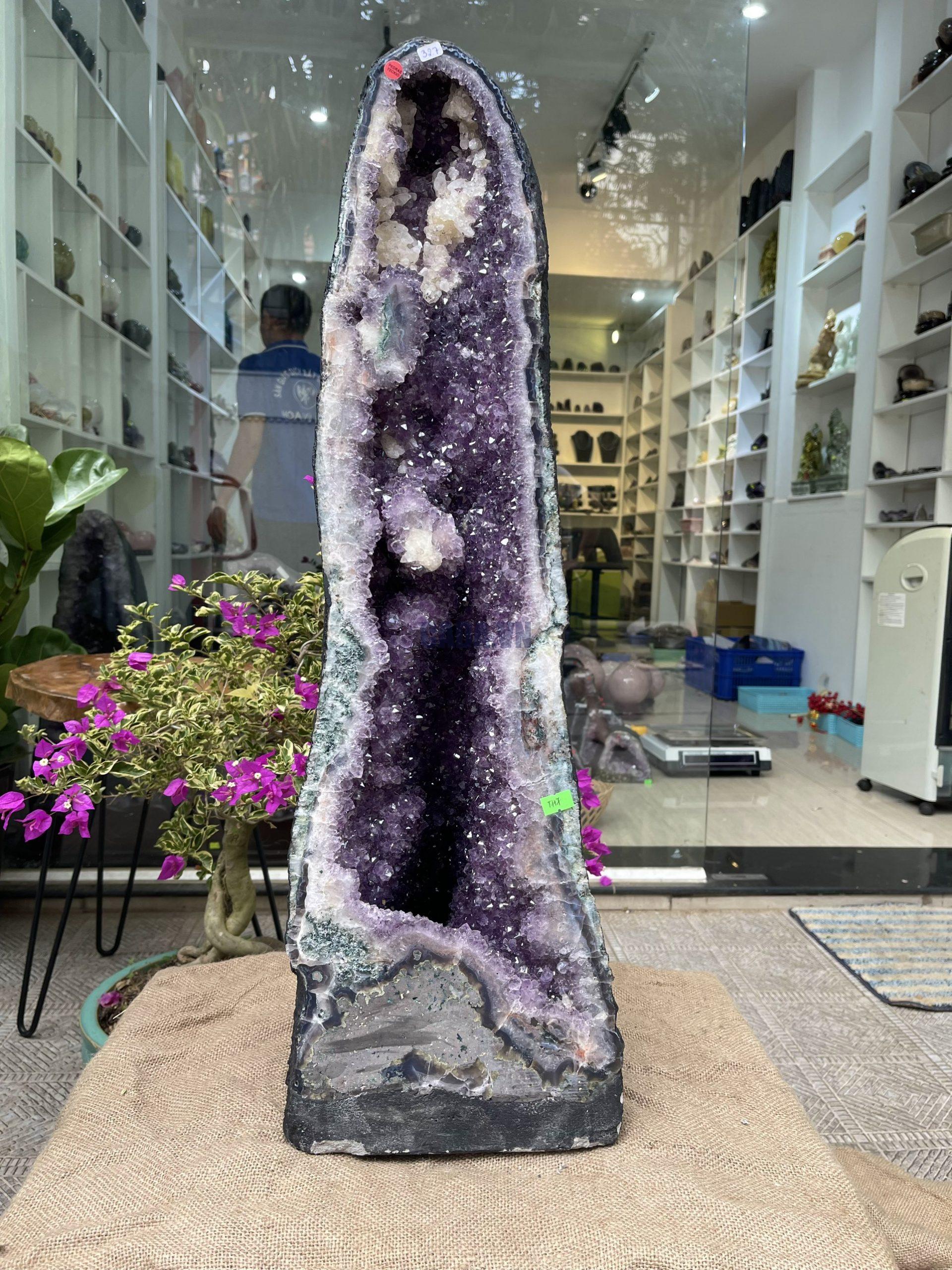 Hốc Thạch Anh Tím - Amethyst Geode (T117), KT: 75x24CM, KL: 32.7KG