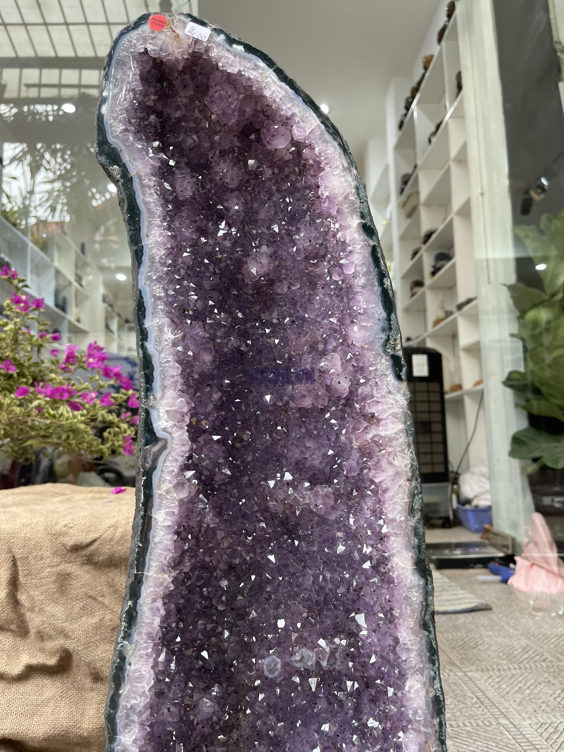 Hốc Thạch Anh Tím - Amethyst Geode (T119), KT: 73x22CM, KL: 26KG