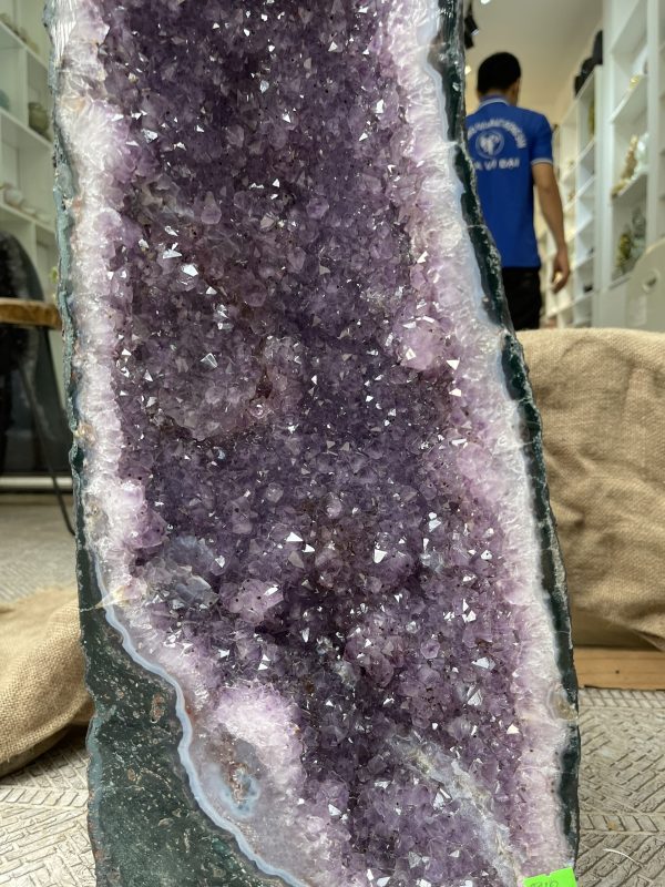 Hốc Thạch Anh Tím - Amethyst Geode (T120), KT: 72x22CM, KL: 28.2KG