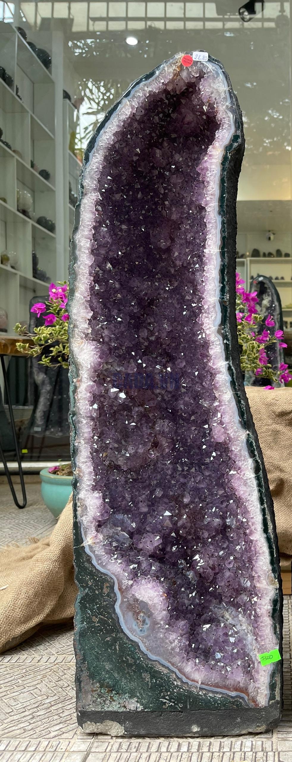 Hốc Thạch Anh Tím - Amethyst Geode (T120), KT: 72x22CM, KL: 28.2KG