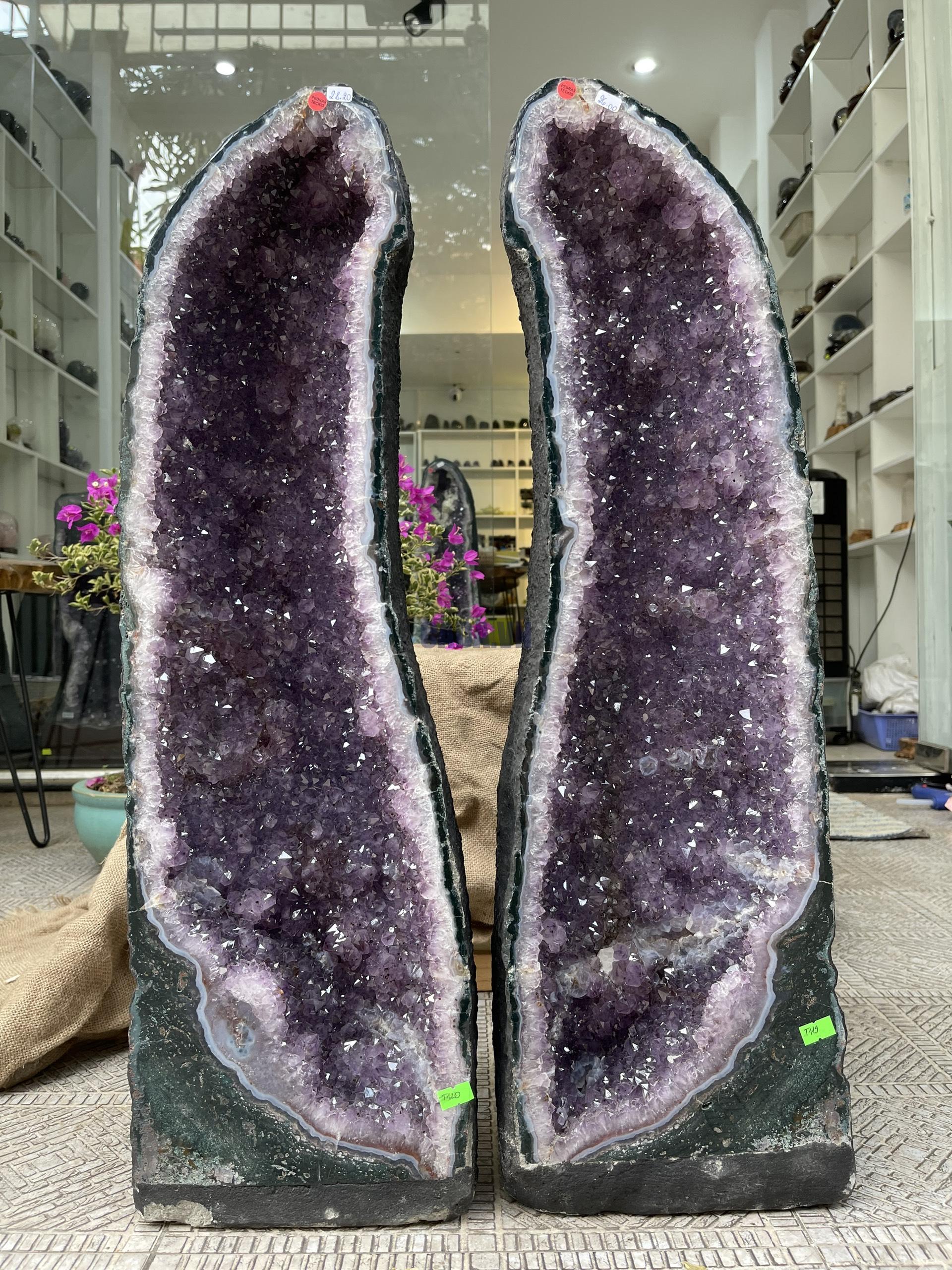 Hốc Đôi Thạch Anh Tím - Couple Amethyst Geode (T119 + T120)