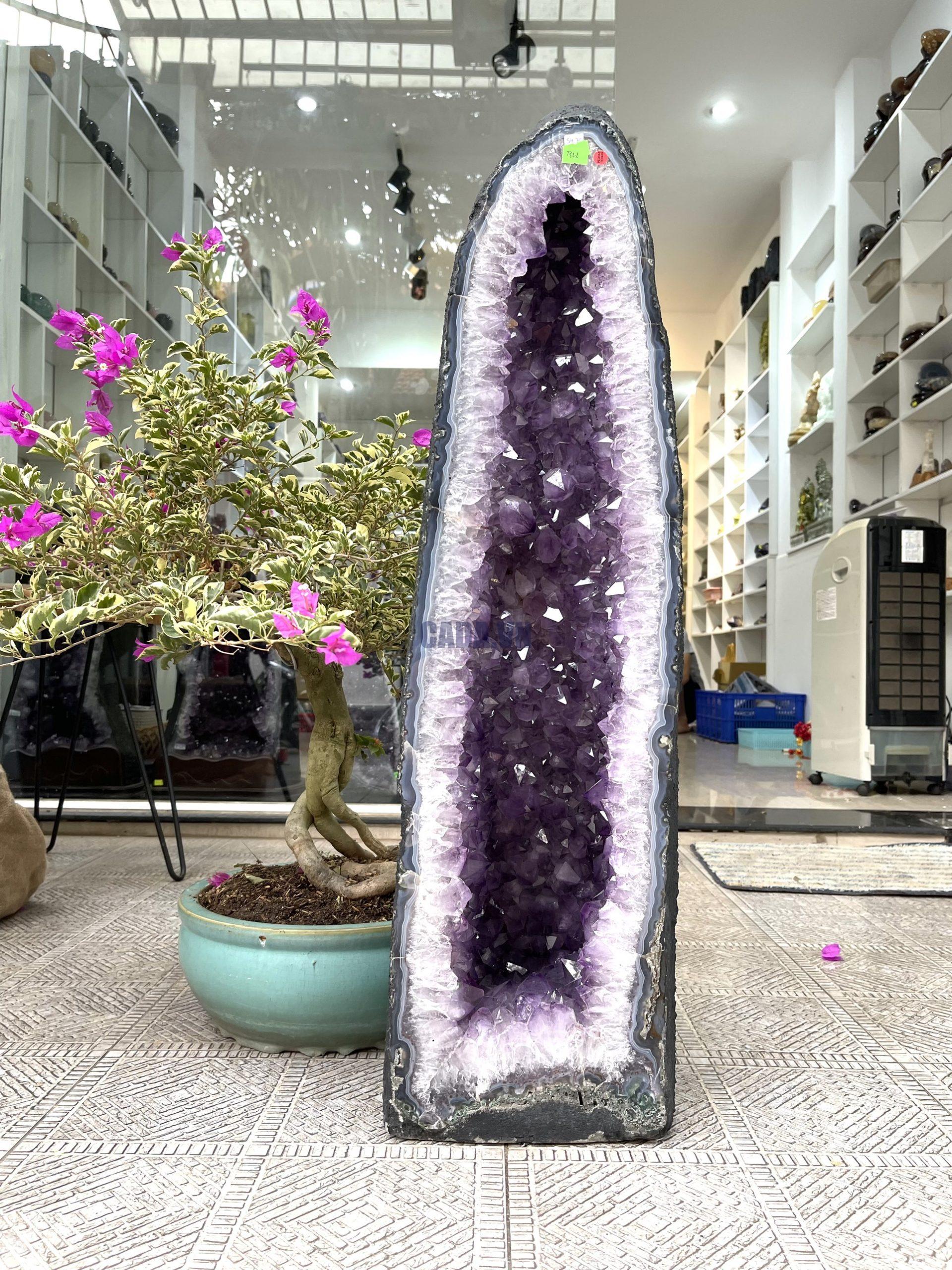 Hốc Thạch Anh Tím - Amethyst Geode (T121), KT: 89x23CM, KL: 54,7KG