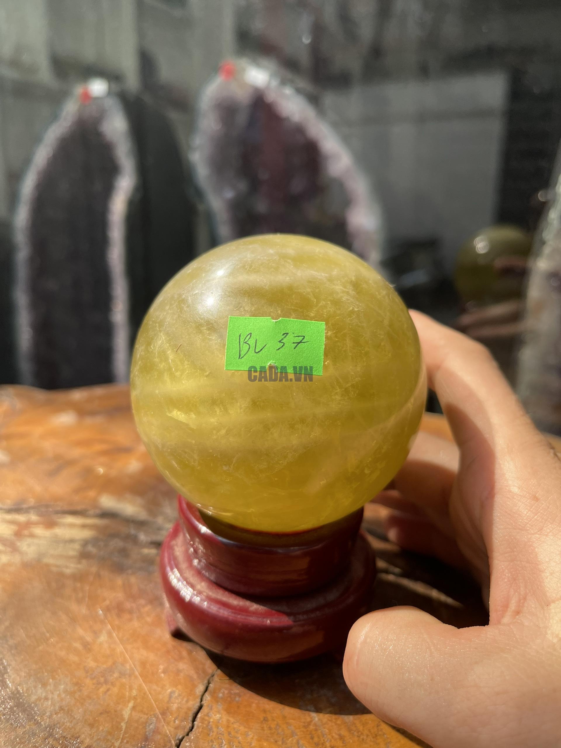 Bi cầu Thạch Anh Vàng - Citrine Sphere (BV37), ĐK: 8,0CM, KL: 0,708KG