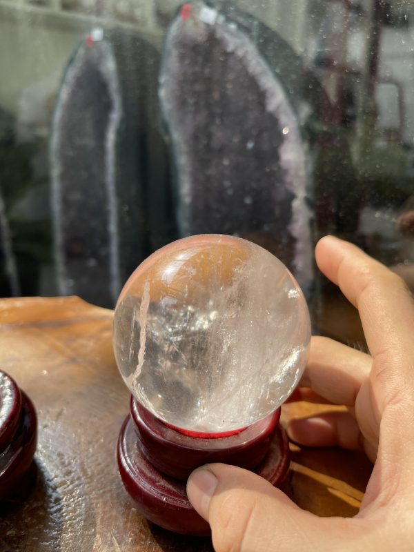 Bi cầu Thạch Anh Trắng - Clear Quartz Sphere (TAT13), ĐK: 6.6CM, KL: 0.4KG