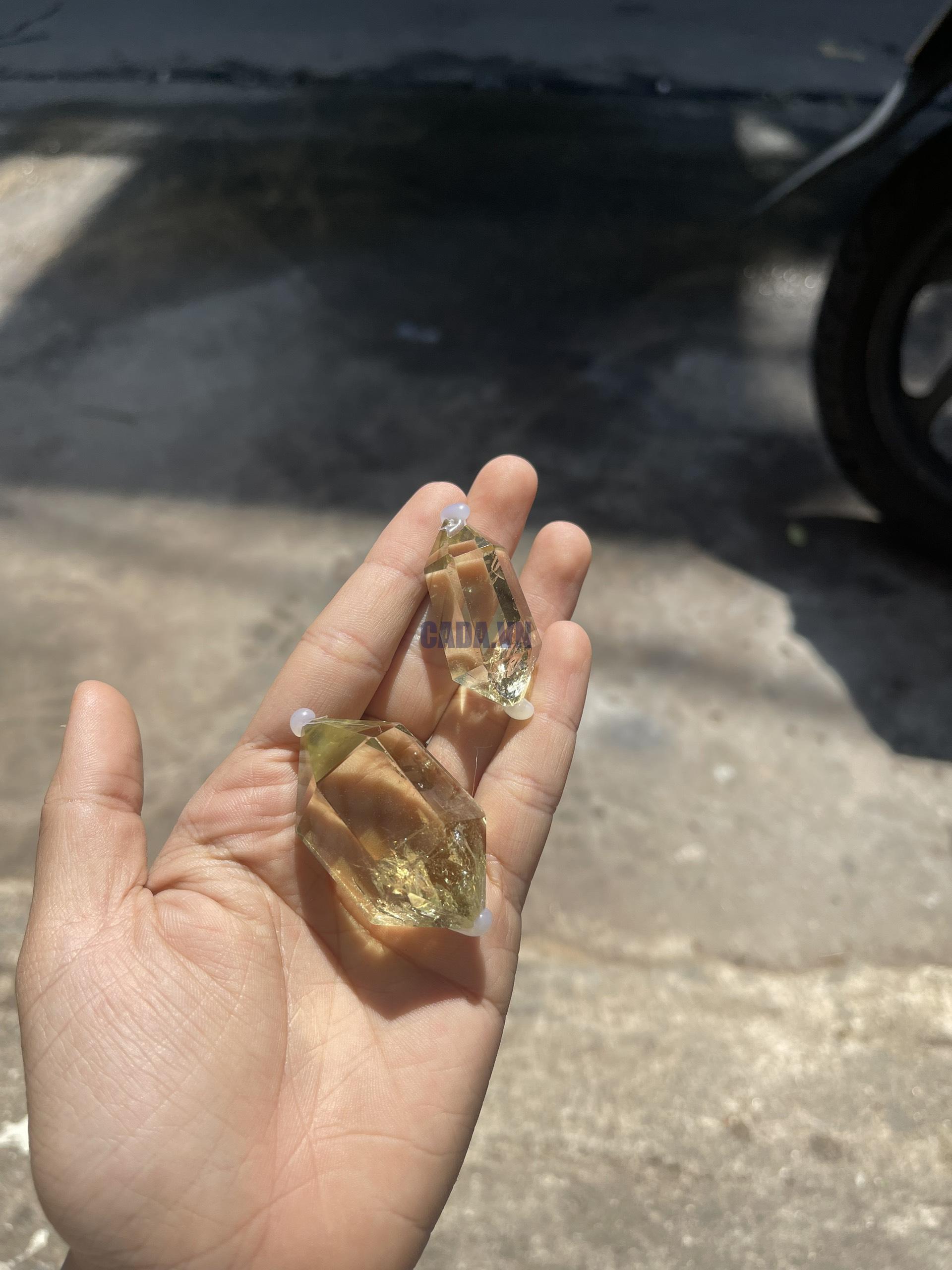 Thạch Anh Vàng 2 đầu - Citrine double point