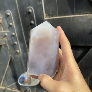 Trụ đá Mã Não có hốc – Agate Druzy Geode Tower (NH3), KT: 12x7.5CM, KL: 0.55 KG