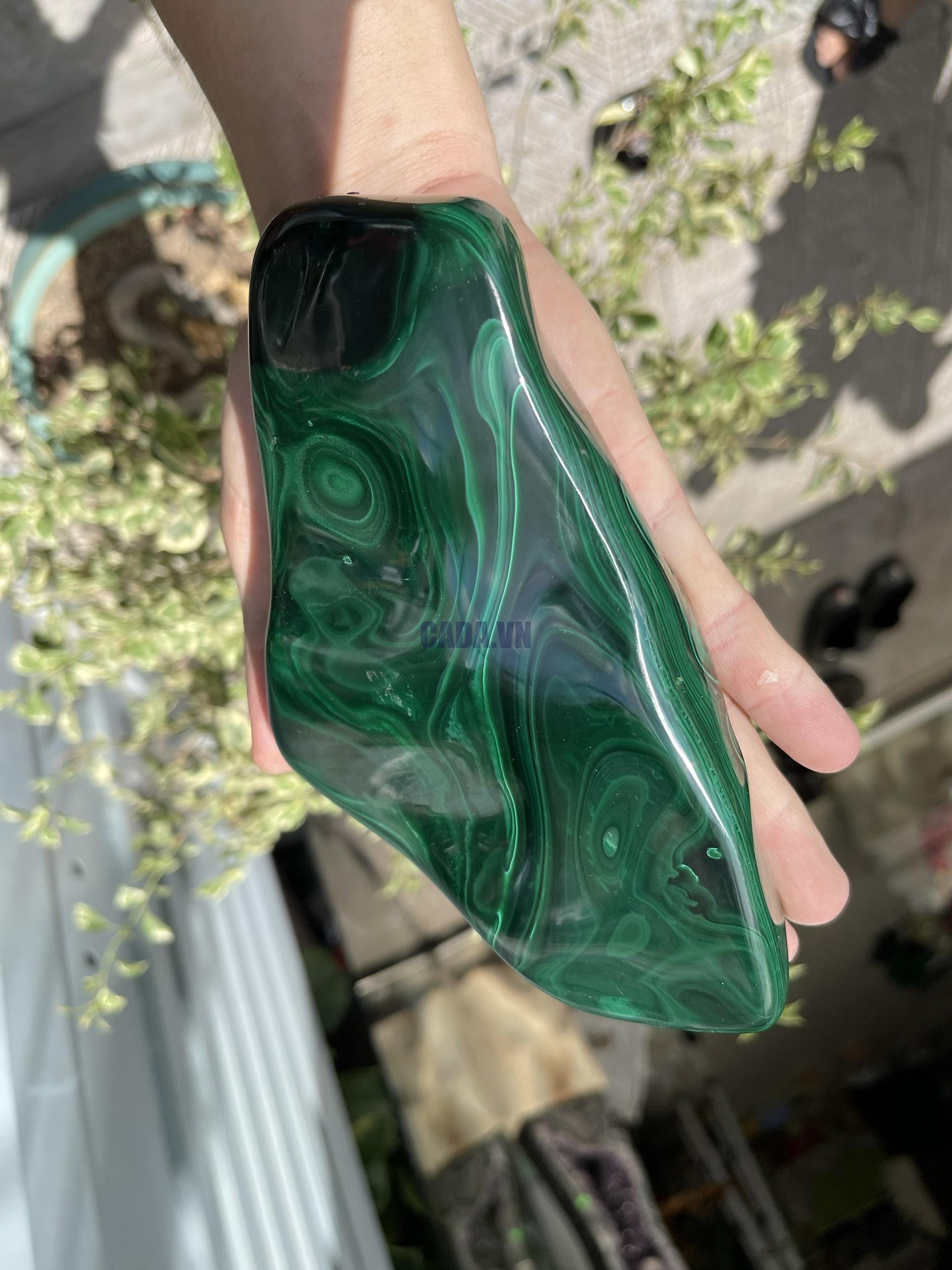 ĐÁ LÔNG CÔNG – ĐÁ KHỔNG TƯỚC – MALACHITE, KT: 20×10.5 CM; KL: 1.46KG