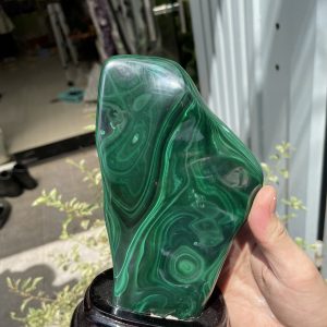 ĐÁ LÔNG CÔNG – ĐÁ KHỔNG TƯỚC – MALACHITE, KT: 20×10.5 CM; KL: 1.46KG