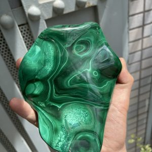 ĐÁ LÔNG CÔNG – ĐÁ KHỔNG TƯỚC – MALACHITE (LC3), KT: 18×12 CM; KL: 1.48KG