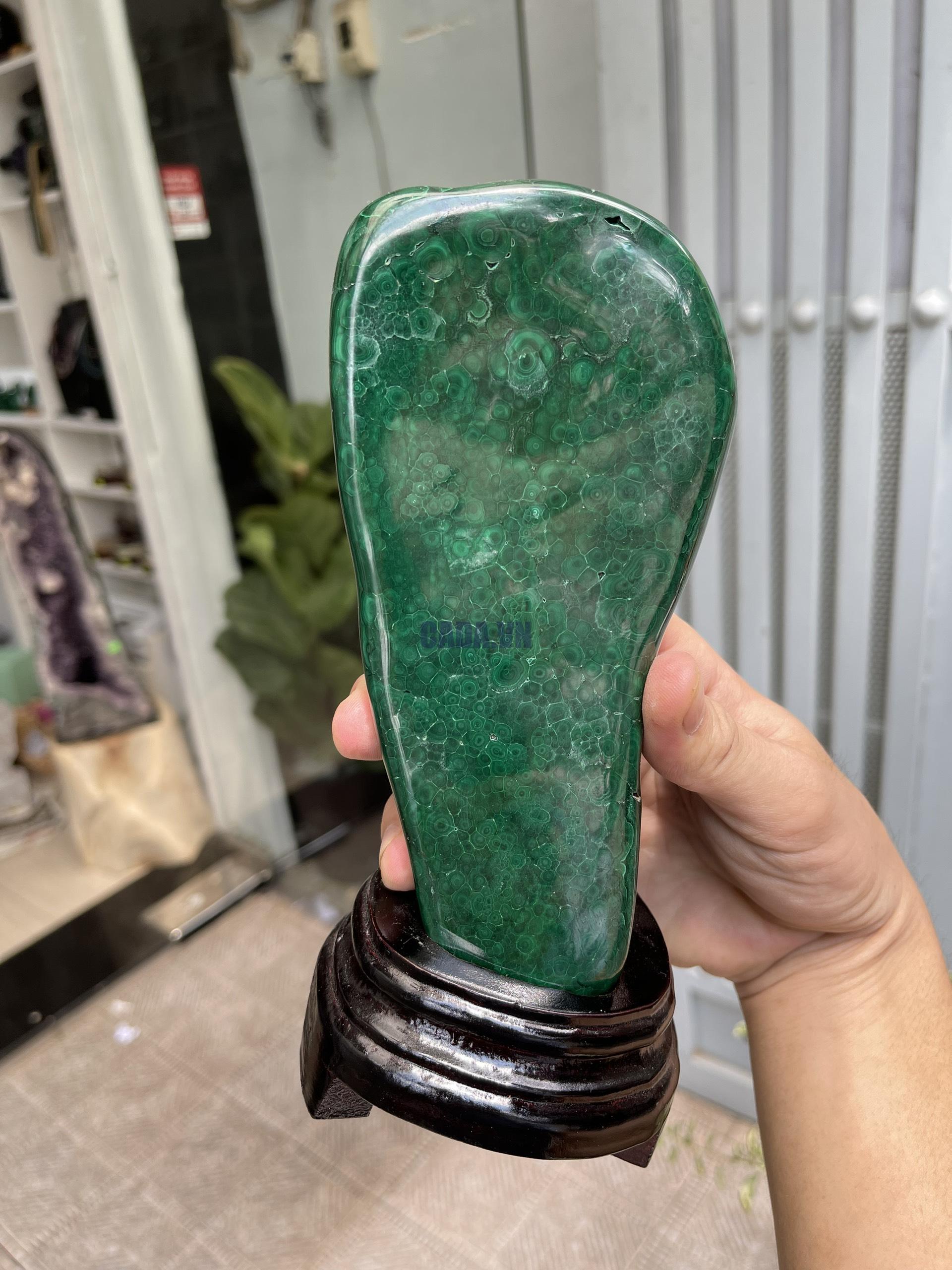 ĐÁ LÔNG CÔNG – ĐÁ KHỔNG TƯỚC – MALACHITE (LC4), KT: 21×9 CM; KL: 1.16KG