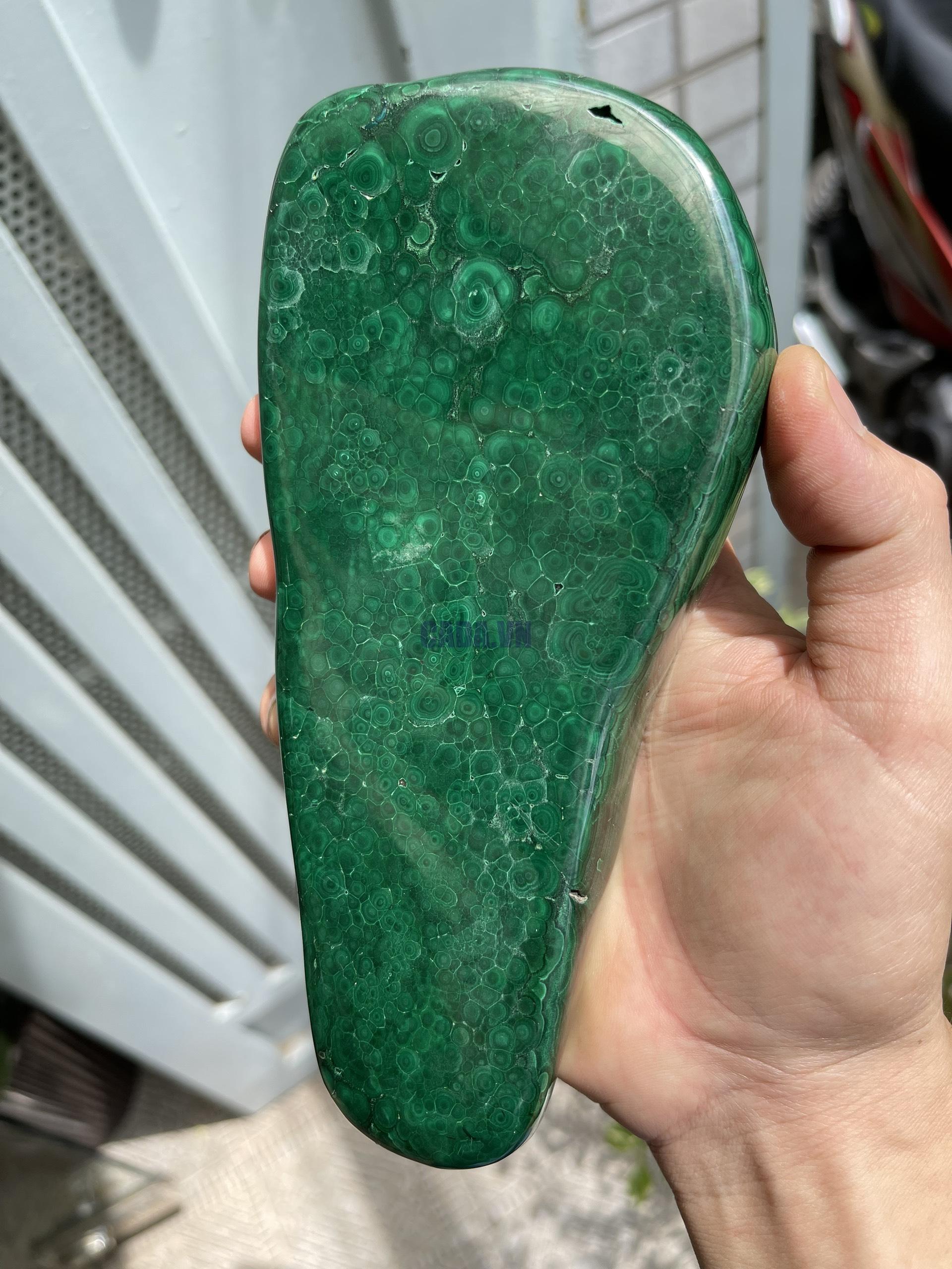 ĐÁ LÔNG CÔNG – ĐÁ KHỔNG TƯỚC – MALACHITE (LC4), KT: 21×9 CM; KL: 1.16KG