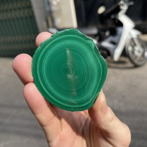 ĐÁ LÔNG CÔNG – ĐÁ KHỔNG TƯỚC – MALACHITE (LC6), KT: 6.5×6 CM; KL: 0.112KG