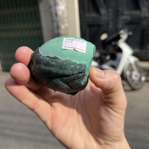ĐÁ LÔNG CÔNG – ĐÁ KHỔNG TƯỚC – MALACHITE (LC8), KT: 7.5×7 CM; KL: 0.214KG