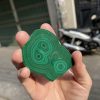 ĐÁ LÔNG CÔNG – ĐÁ KHỔNG TƯỚC – MALACHITE (LC11), KT: 7×5.5 CM; KL: 0.072KG