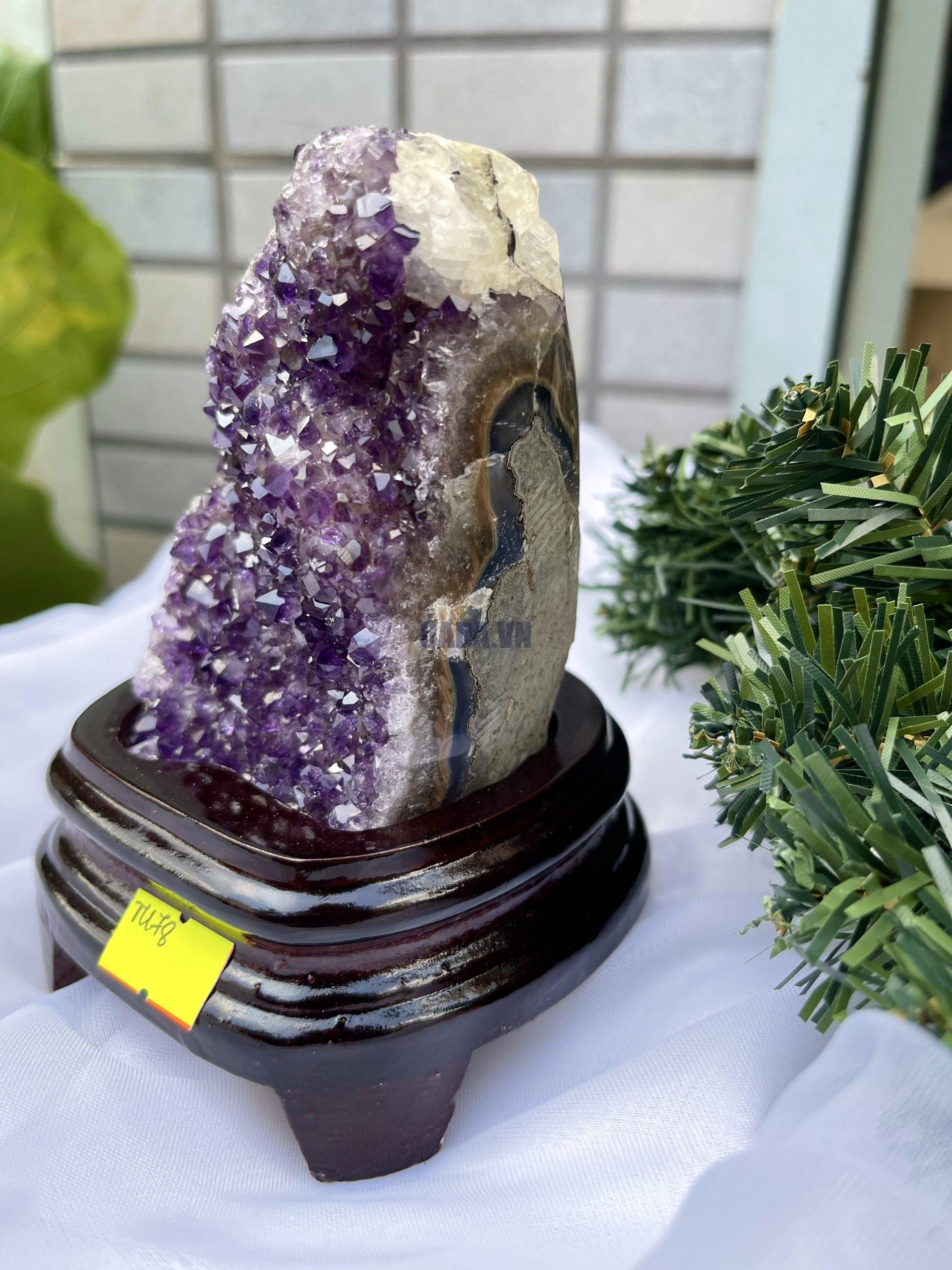 HỐC THẠCH ANH TÍM NHỎ – SMALL AMETHYST GEODE TU78