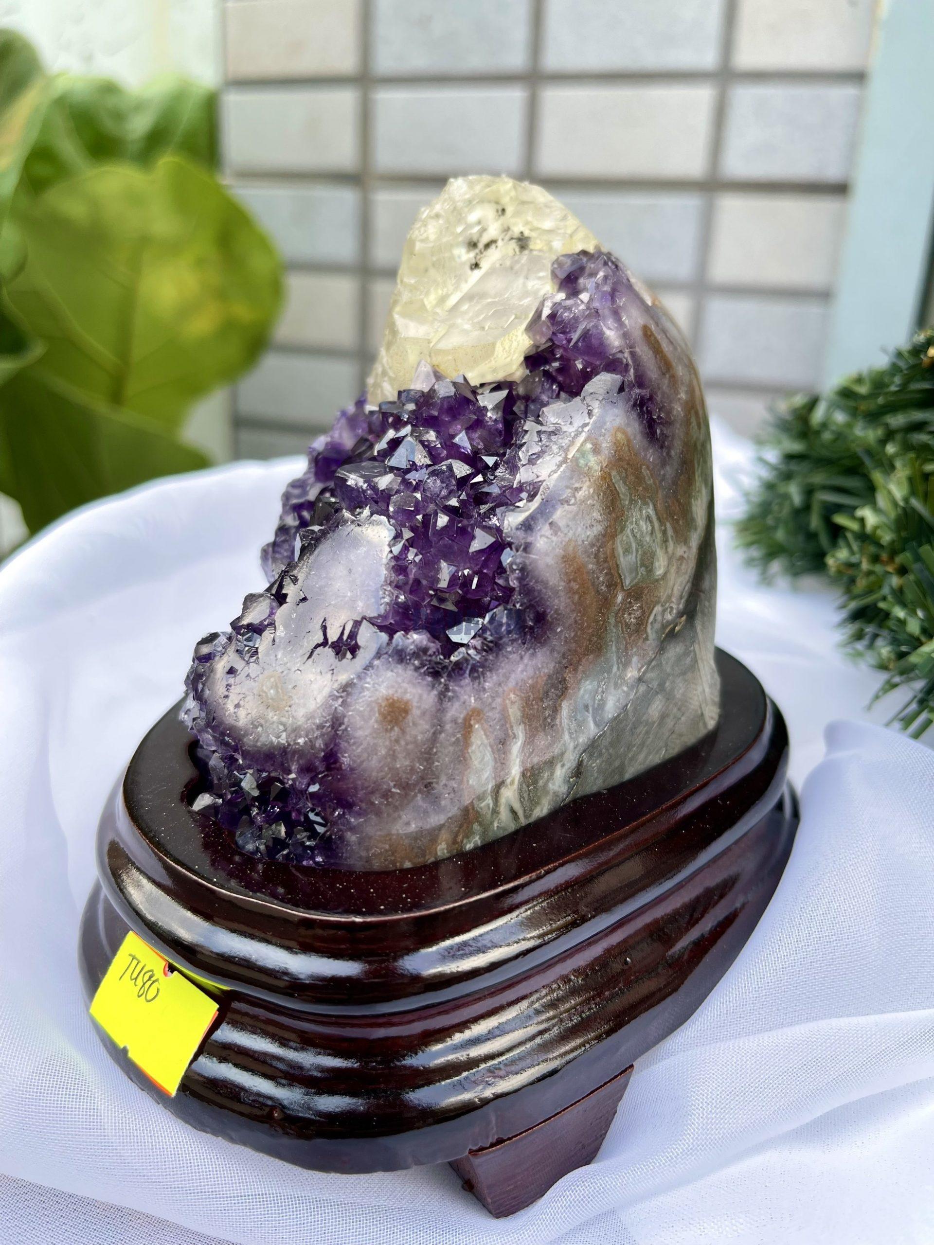 HỐC THẠCH ANH TÍM NHỎ – SMALL AMETHYST GEODE TU80