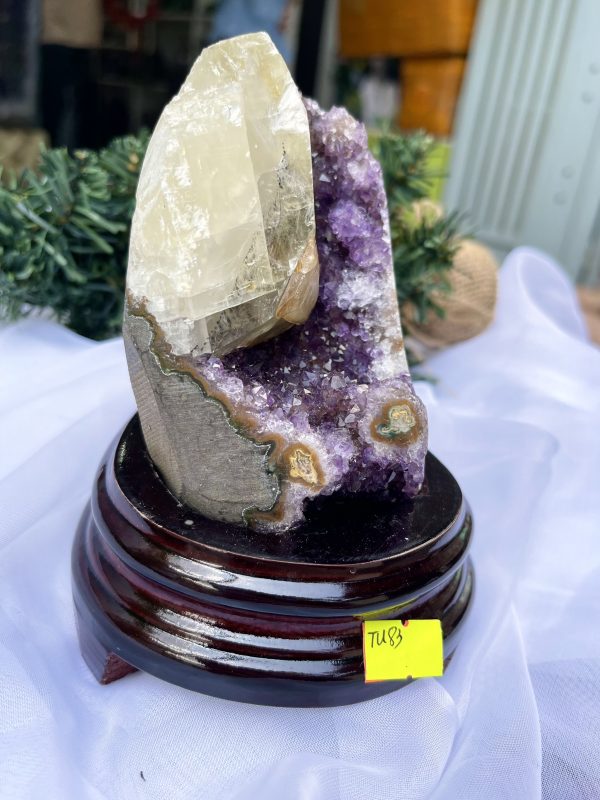 HỐC THẠCH ANH TÍM NHỎ – SMALL AMETHYST GEODE TU83