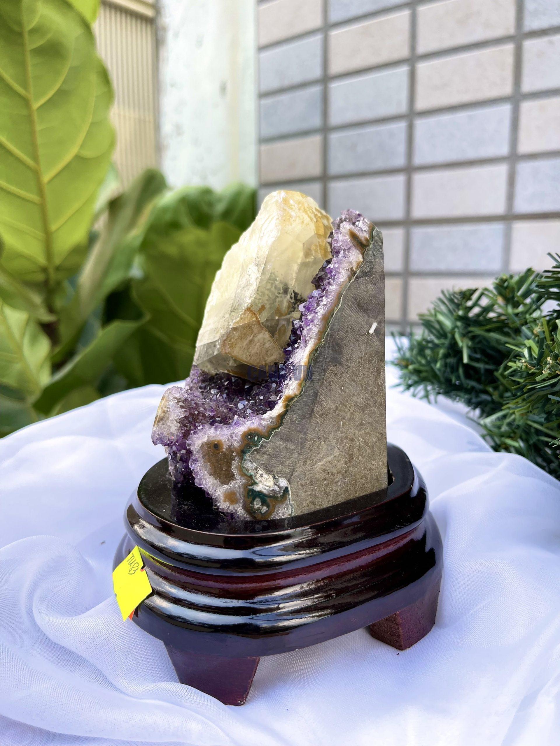 HỐC THẠCH ANH TÍM NHỎ – SMALL AMETHYST GEODE TU83