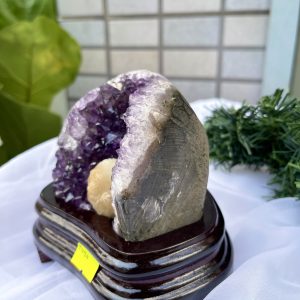 HỐC THẠCH ANH TÍM NHỎ – SMALL AMETHYST GEODE TU94