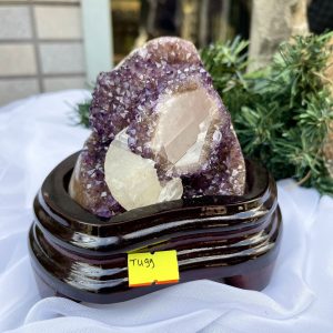 HỐC THẠCH ANH TÍM NHỎ – SMALL AMETHYST GEODE TU99